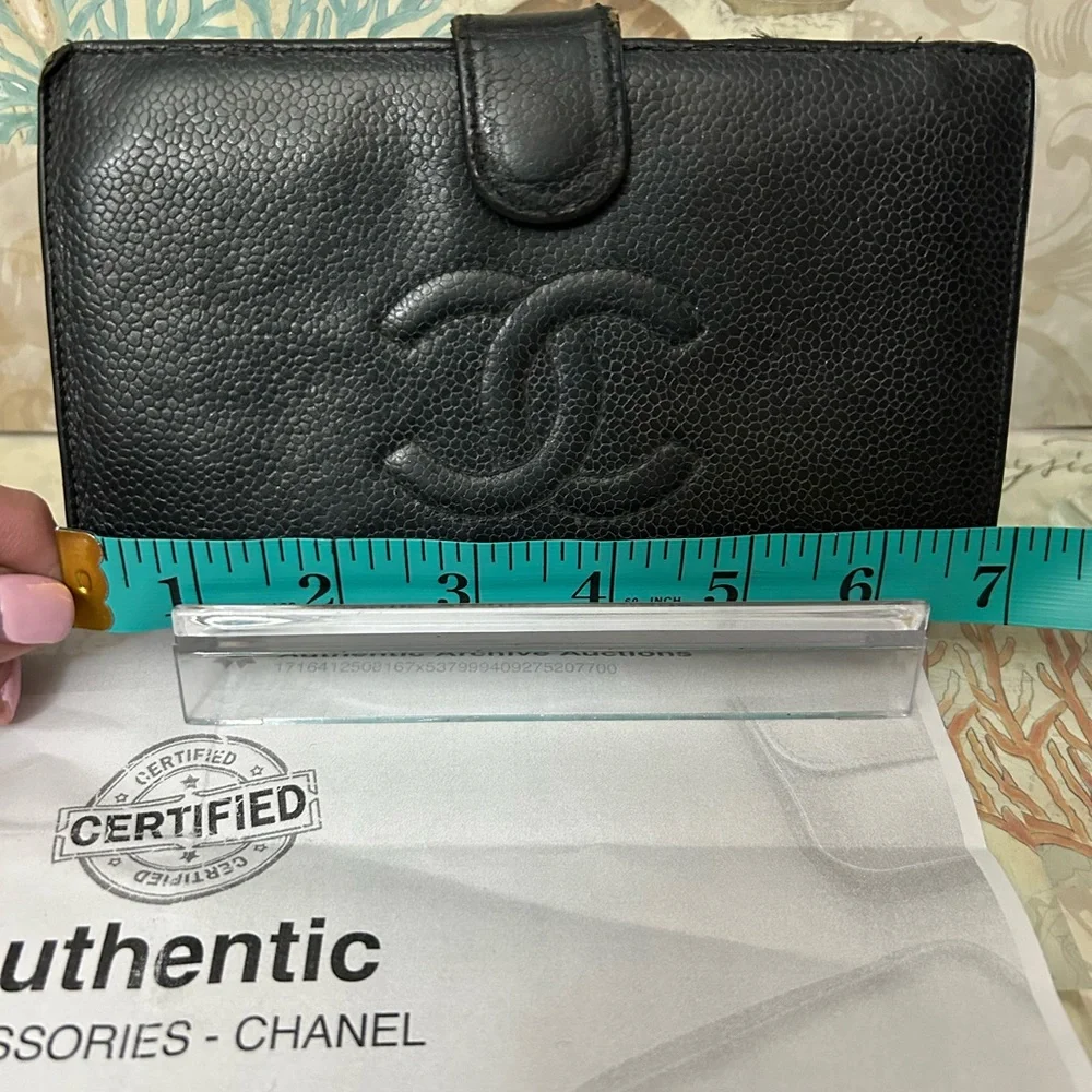 Chanel Black Caviar CC Bifold Wallet - Picture 3 of 16